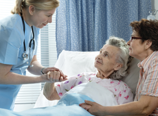 Cures auxiliars d'infermeria en pacients amb risc de lesions cutànies