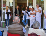 Imatge lectura Manifest Residència i Centre de Dia Porta Grup Pere Mata - 17 abril