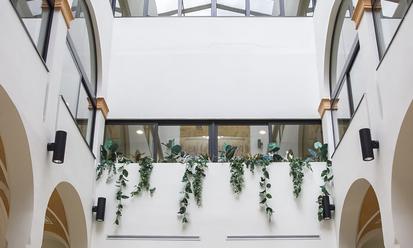 Les Vinyes hall