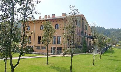 Residència i Centre de Dia Santa Anna de Bescanó exterior