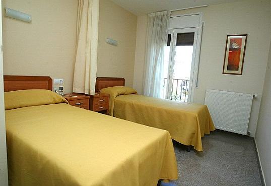 Residència i Centre de Dia Santa Anna de Bescanó habitació