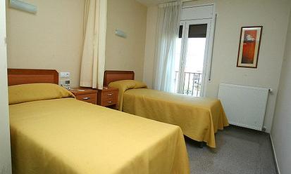 Residència i Centre de Dia Santa Anna de Bescanó habitació